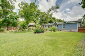 Austin Home with 2 Patios and Grill 6 Mi to Downtown